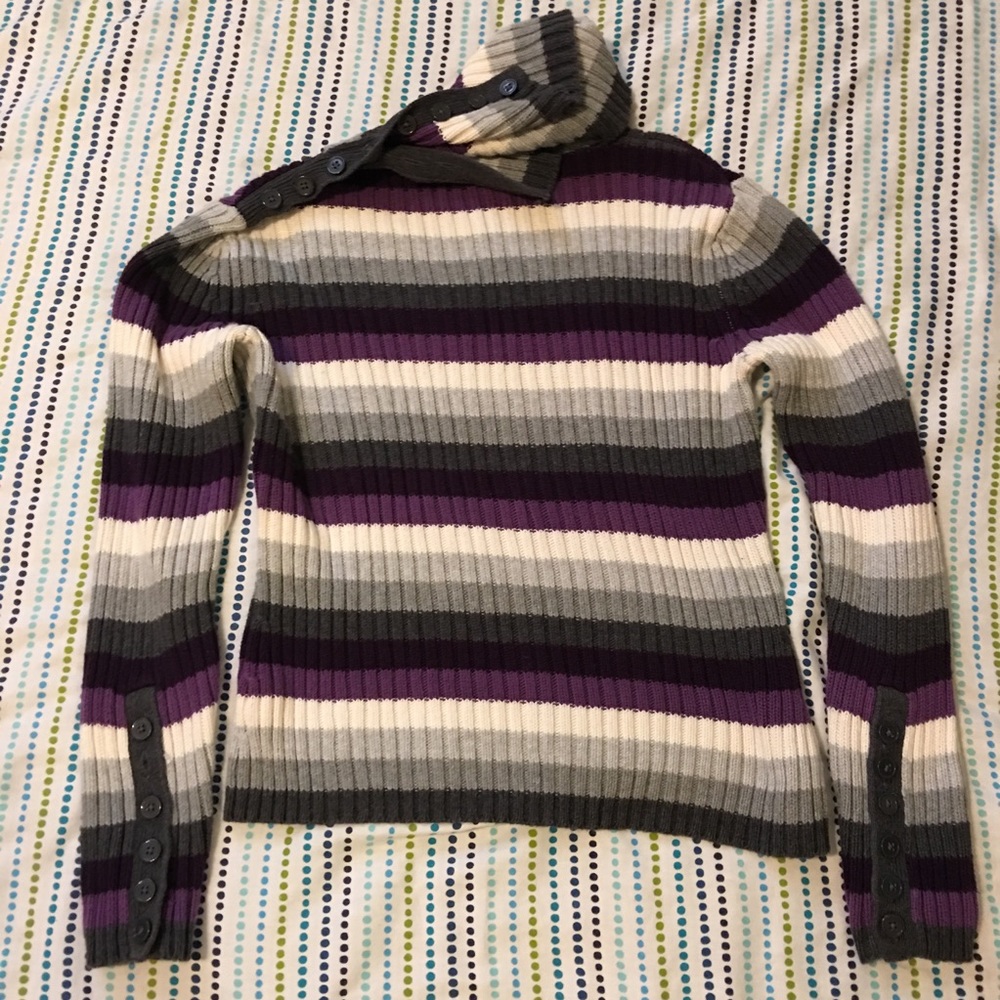 St. John's Bay women's knit sweater ( medium) t